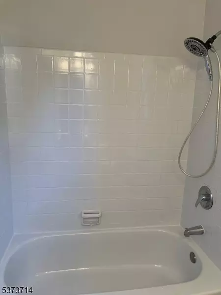 17 Troy Dr # A, Springfield, NJ 07081 photo 23