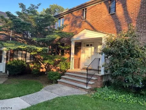 17 Troy Dr # A, Springfield, NJ 07081