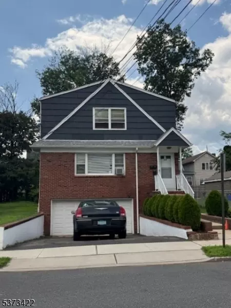 1112 Morris St, Roselle, NJ 07203