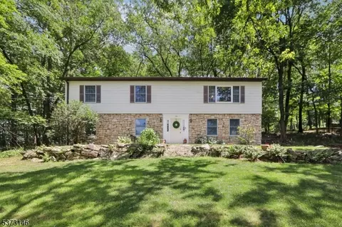 134 Munson St, Randolph, NJ 07869