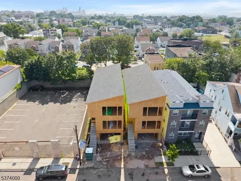 510 S 15th St, Newark, NJ 07103