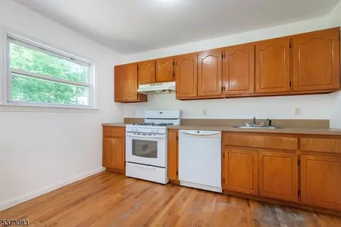 100 Richard St, Dover, NJ 07801 photo 8