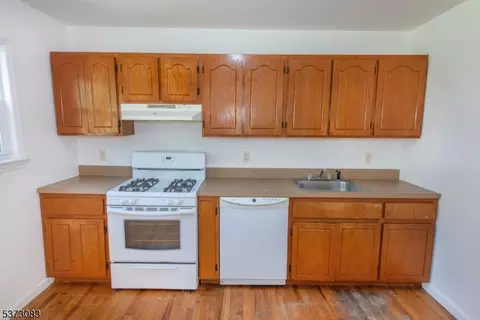 100 Richard St, Dover, NJ 07801 photo 9