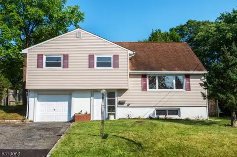 100 Richard St, Dover, NJ 07801