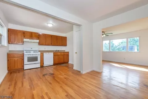 100 Richard St, Dover, NJ 07801 photo 10