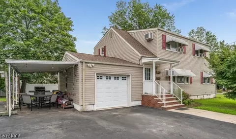 243 S 15th Ave, Manville, NJ 08835