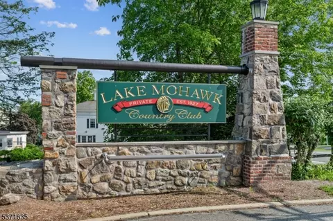 449 E Shore Trl, Sparta, NJ 07871