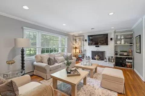 15 Phyllis Ct, Wayne, NJ 07470 photo 8