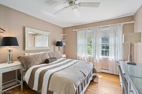 15 Phyllis Ct, Wayne, NJ 07470 photo 20