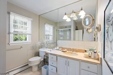 15 Phyllis Ct, Wayne, NJ 07470 photo 23