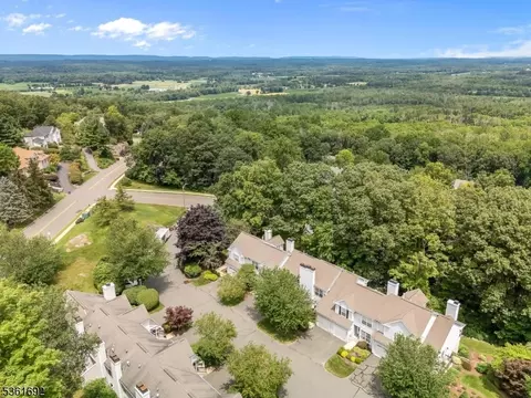 3 Ajax Ct, Hackettstown, NJ 07840