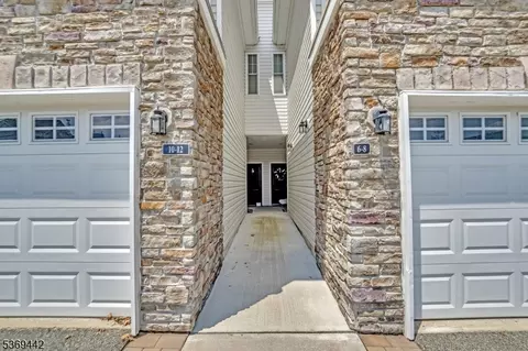 12 Elston Ct, Haskell, NJ 07420 photo 3