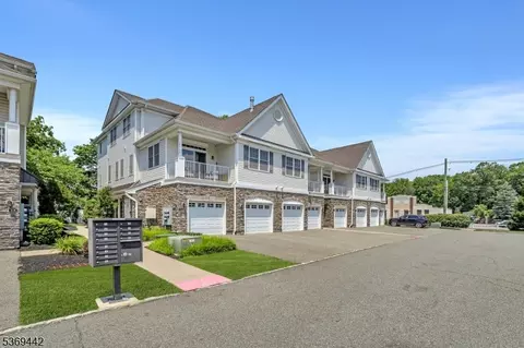 12 Elston Ct, Haskell, NJ 07420 photo 2
