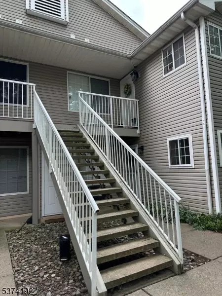 32 Cedar Ct, Bedminster, NJ 07921 photo 1