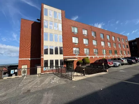 1911 Grand Ave #1C, North Bergen, NJ 07047