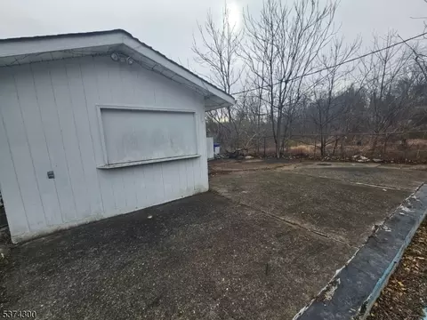 8 Pepperidge Rd, Wantage Twp, NJ 07461 photo 11