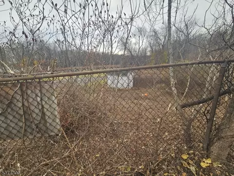 8 Pepperidge Rd, Wantage Twp, NJ 07461 photo 8