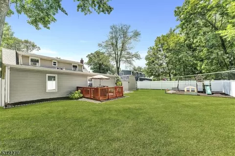 25 Ferndale Rd, Wayne, NJ 07470 photo 24