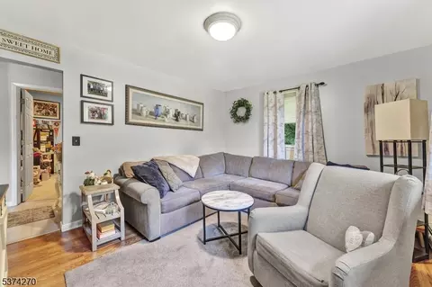 25 Ferndale Rd, Wayne, NJ 07470 photo 9