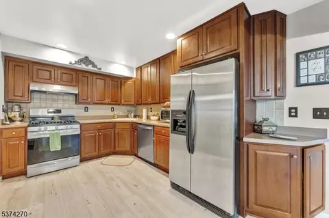 25 Ferndale Rd, Wayne, NJ 07470 photo 6