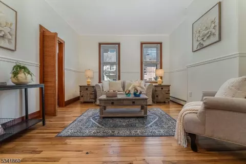 23 Swan St, Lambertville, NJ 08530
