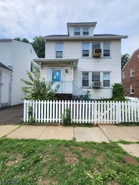 169 Hoffman Blvd #1, East Orange, NJ 07017