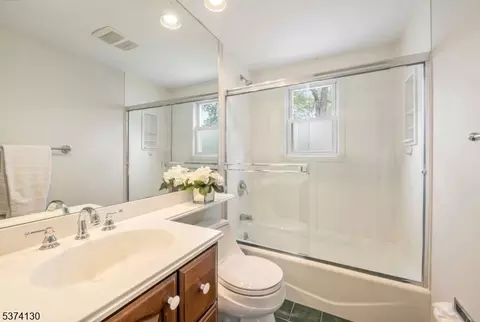 44 Hillcrest Dr, Wayne, NJ 07470 photo 18