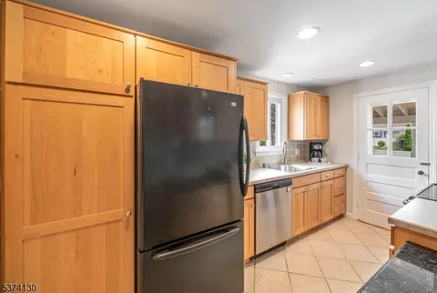 44 Hillcrest Dr, Wayne, NJ 07470 photo 11