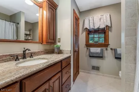 4 Rolling Ln, Flemington, NJ 08822 photo 34