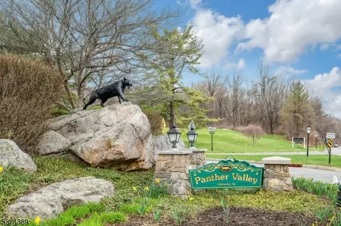 9 Quail Run, Hackettstown, NJ 07840