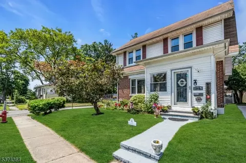 525 Linden Ave, Woodbridge, NJ 07095