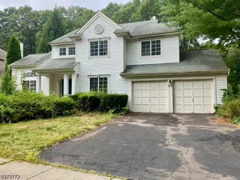 22 Winding Brook Ln, Oak Ridge, NJ 07438