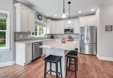3 Baker Ave, Berkeley Heights, NJ 07922 photo 15
