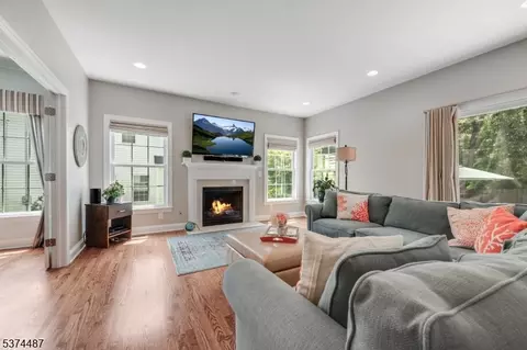 3 Baker Ave, Berkeley Heights, NJ 07922 photo 17