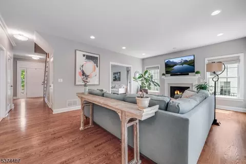 3 Baker Ave, Berkeley Heights, NJ 07922 photo 20