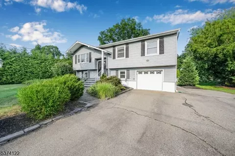 120 W Pkwy, Pompton Plains, NJ 07444