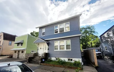 87 Bedford St, East Orange, NJ 07018