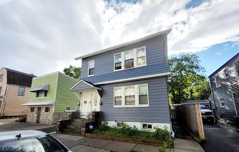 87 Bedford St, East Orange, NJ 07018