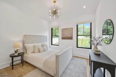 Bedroom - 14 Argyle Ct, Summit, NJ 07901 photo 1 of 7