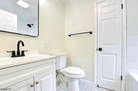 6 Main St, Helmetta, NJ 08828 photo 27