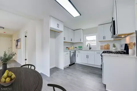 6 Main St, Helmetta, NJ 08828 photo 8