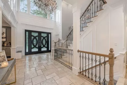 180 Pines Lake Dr E, Wayne, NJ 07470 photo 4