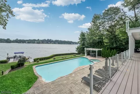 180 Pines Lake Dr E, Wayne, NJ 07470 photo 45