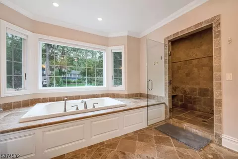 180 Pines Lake Dr E, Wayne, NJ 07470 photo 31