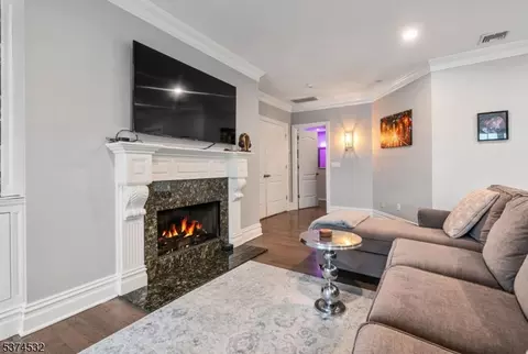 180 Pines Lake Dr E, Wayne, NJ 07470 photo 28