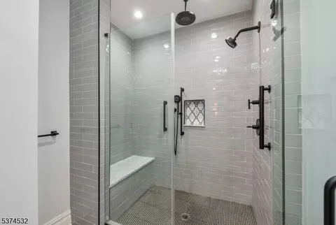 180 Pines Lake Dr E, Wayne, NJ 07470 photo 23