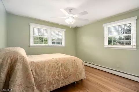 27 Dixon Pl, Wayne, NJ 07470 photo 8