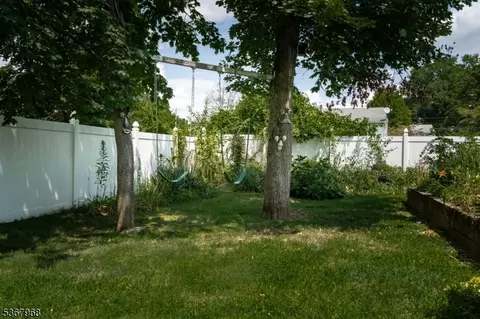 27 Dixon Pl, Wayne, NJ 07470 photo 14