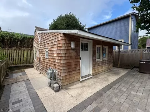 1247 Washington St #B, Cape May, NJ 08204