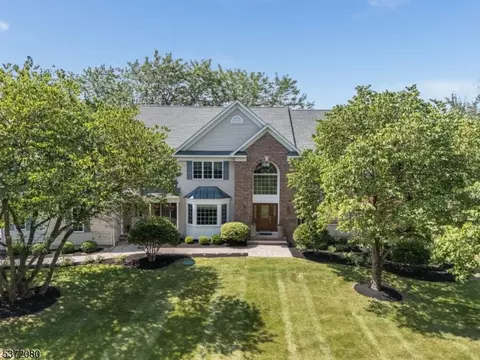 3 Montaine Pl, Lebanon, NJ 08833